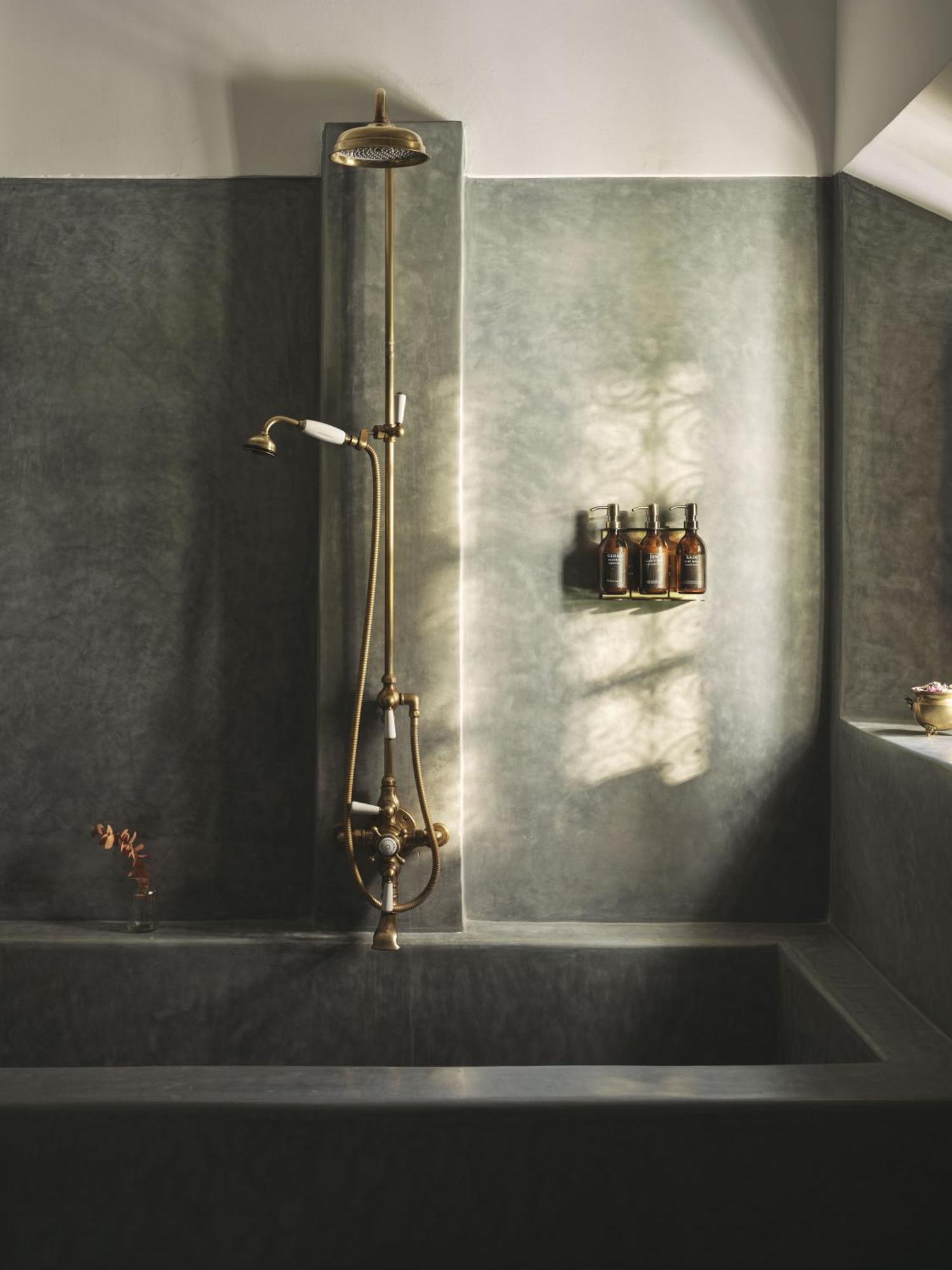 Deluxe Double Room Bath